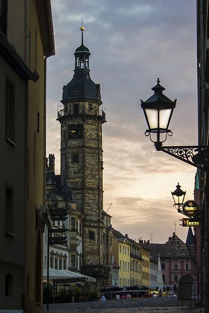 Staroměstská radnice - Symbol města s bohatou historií a tradicí