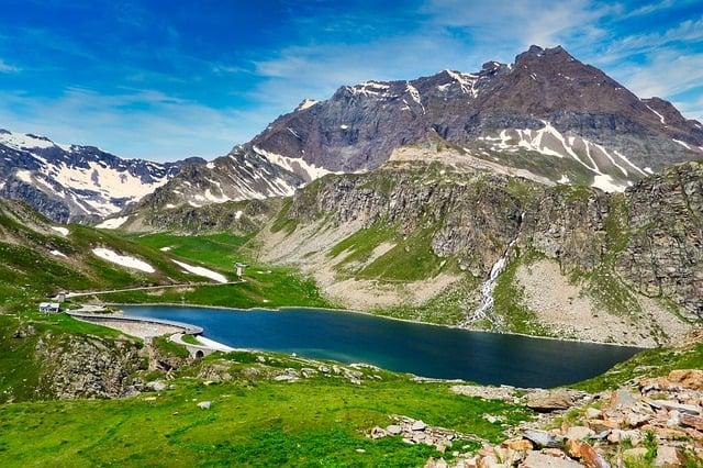 Trekking v Doi Inthanon: Nejvyšší Vrchol Thajska a Malebné Džungle